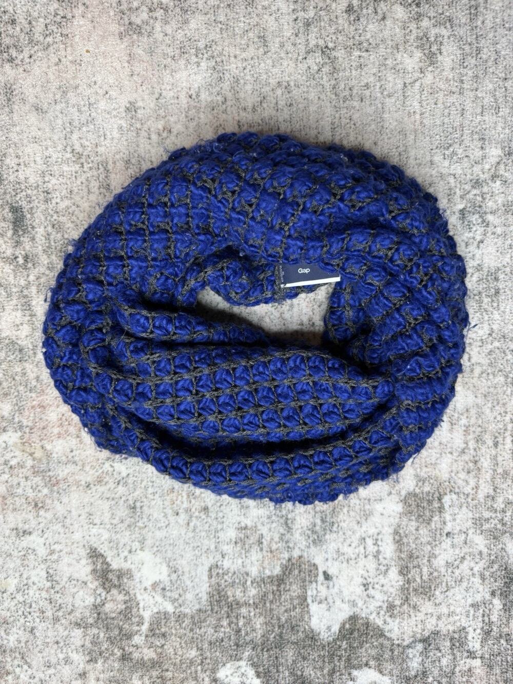 Gap Knit Infinity Scarf Neck Warmer Fair Isle Blue Fisherman One Size Warm
